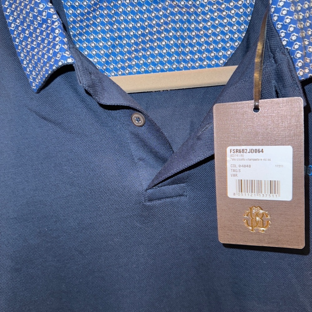 Blue Polo Shirt with Smooth Fabric and Classic Style